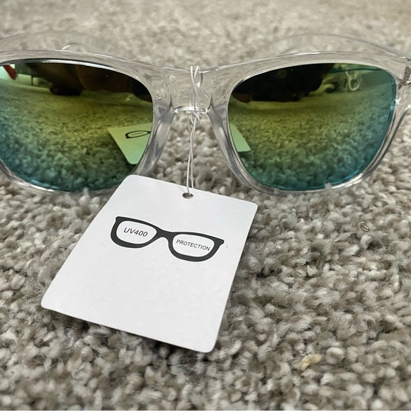 UV Protection Square Sunglasses - Picture 2 of 3